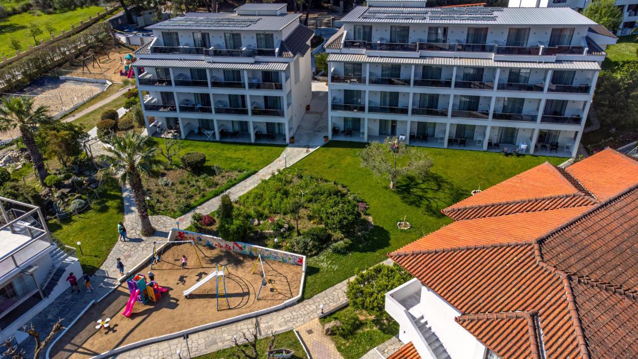 Resort Chrousso Village